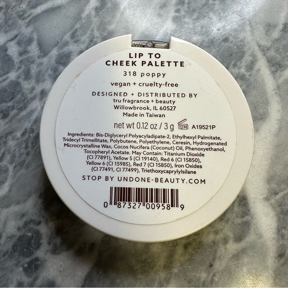 Undone Beauty Lip to Cheek Palette Poppy - Picture 2 of 4